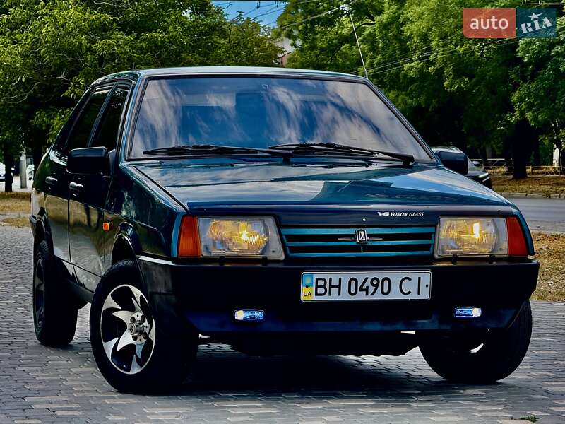 Седан ВАЗ / Lada 21099 1999 в Одессе