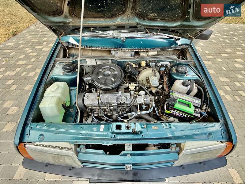 Седан ВАЗ / Lada 21099 1999 в Одессе