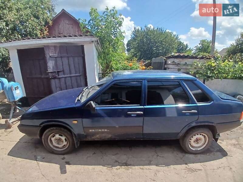 Седан ВАЗ / Lada 21099 2004 в Теофиполе
