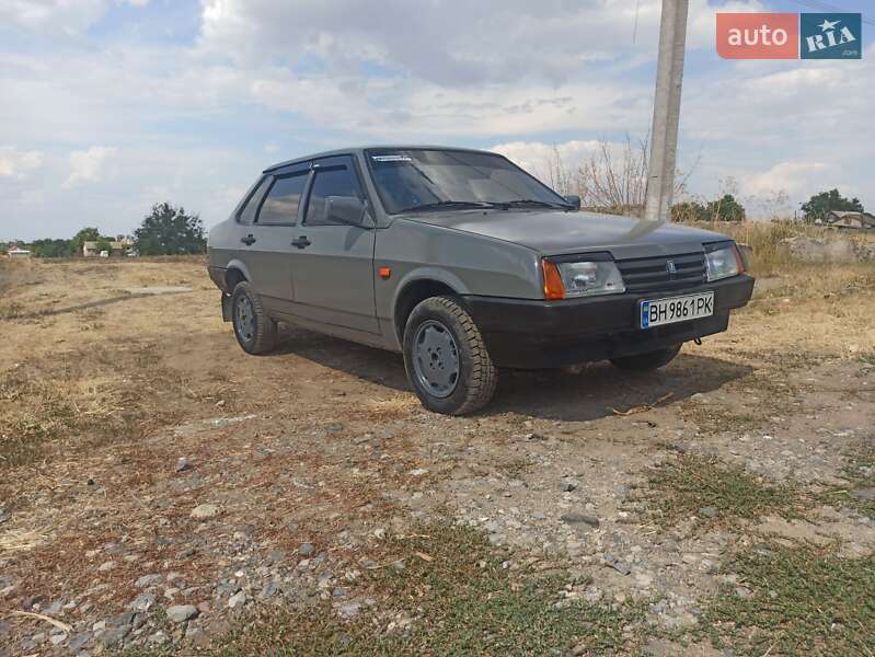 Седан ВАЗ / Lada 21099 1992 в Червонознаменке