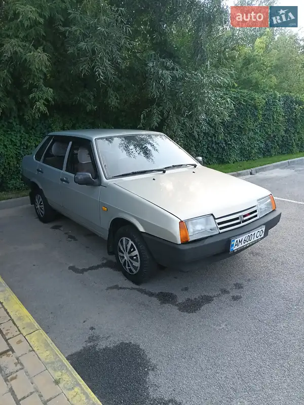 ВАЗ / Lada 21099