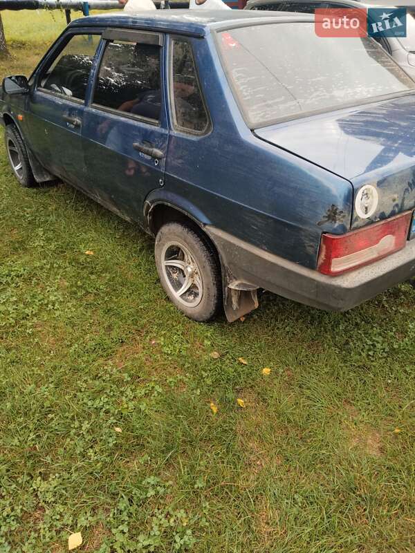 Седан ВАЗ / Lada 21099 2007 в Косові