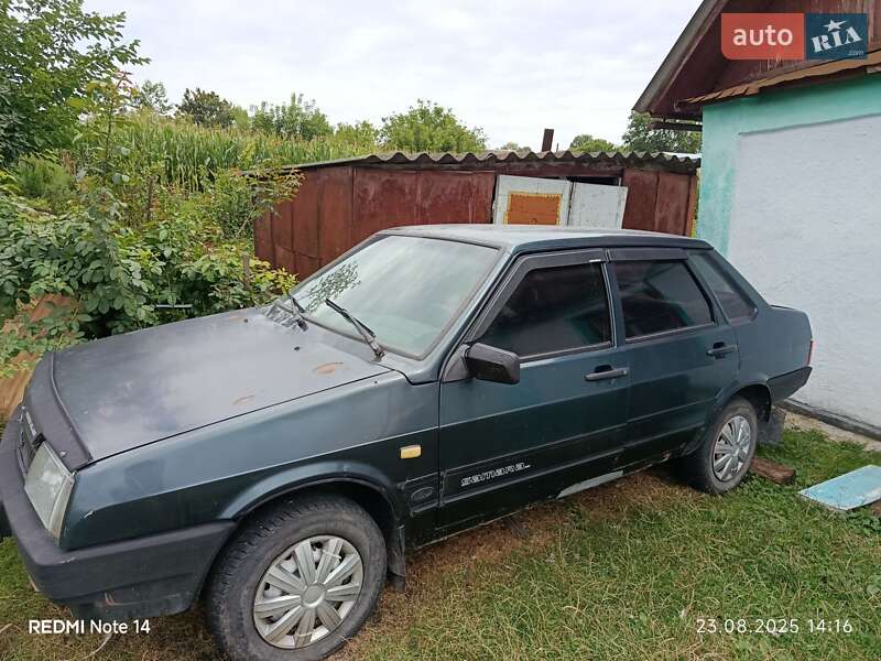 Седан ВАЗ / Lada 21099 2005 в Волочиске