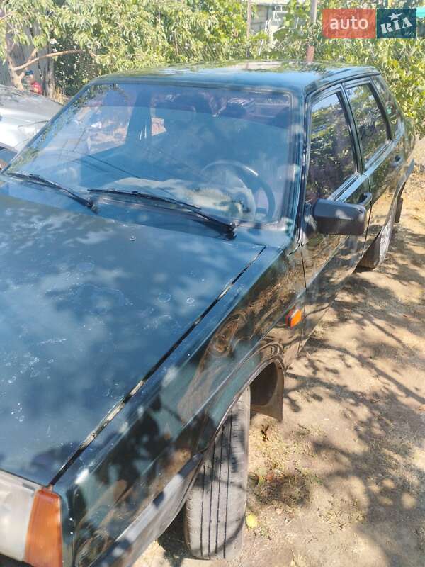 Седан ВАЗ / Lada 21099 2002 в Вознесенске