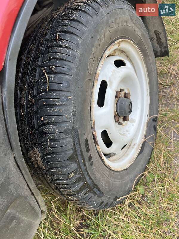 Хэтчбек ВАЗ / Lada 21099 1994 в Вараше