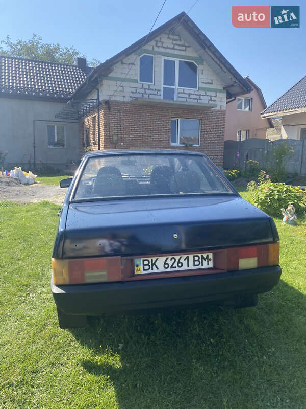 Седан ВАЗ / Lada 21099 2006 в Здолбунове