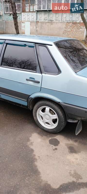 Седан ВАЗ / Lada 21099 2003 в Николаеве