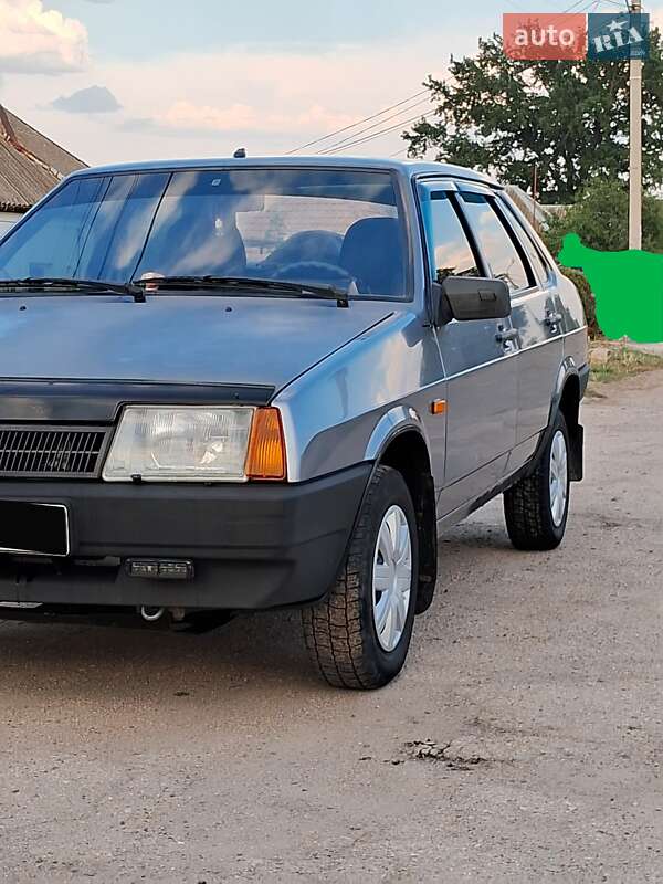 Седан ВАЗ / Lada 21099 2006 в Николаеве