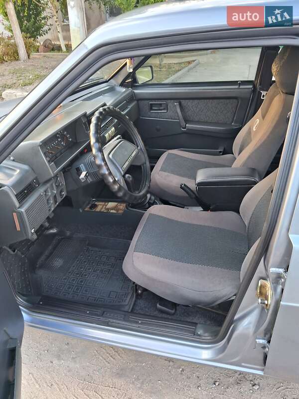 Седан ВАЗ / Lada 21099 2006 в Николаеве