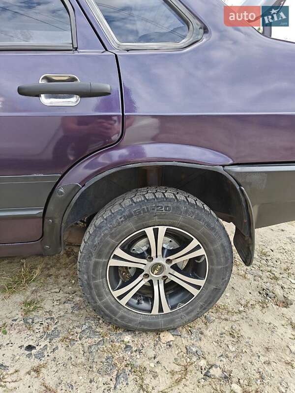 Седан ВАЗ / Lada 21099 1997 в Киеве