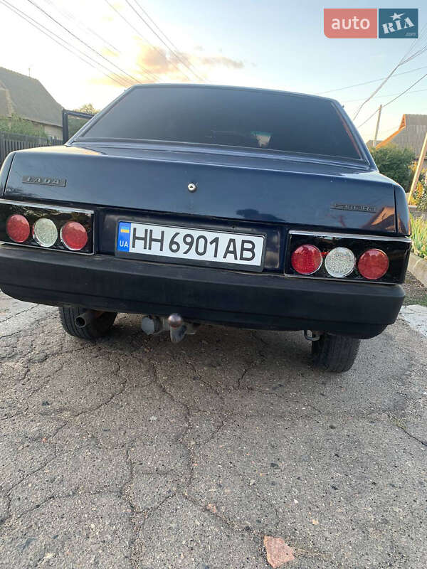 Седан ВАЗ / Lada 21099 2005 в Сарате фото 3 Седан ВАЗ / Lada 21099 2005 в Сарате