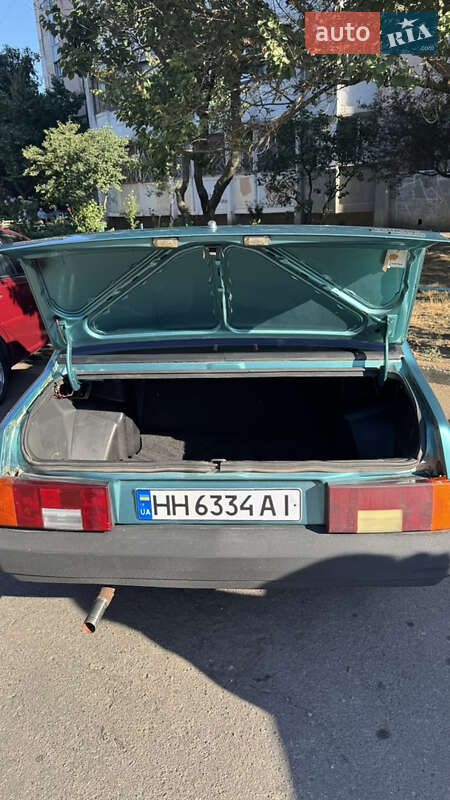 Седан ВАЗ / Lada 21099 1999 в Одессе