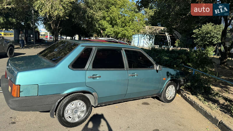 Седан ВАЗ / Lada 21099 1999 в Одессе