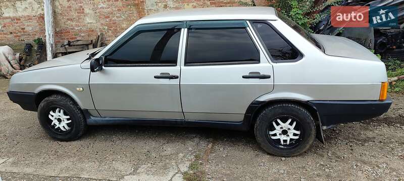 Седан ВАЗ / Lada 21099 1998 в Кропивницькому фото Седан ВАЗ / Lada 21099 1998 в Кропивницькому