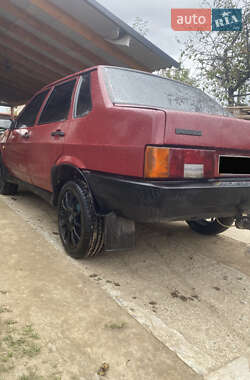 Седан ВАЗ 21099 1995 в  фото 6 Седан ВАЗ 21099 1995 в