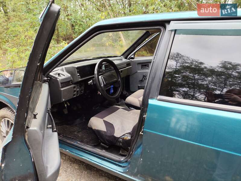 Седан ВАЗ / Lada 21099 2001 в Богуславе