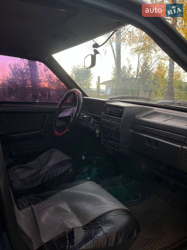 Седан ВАЗ / Lada 21099 2005 в Чернівцях