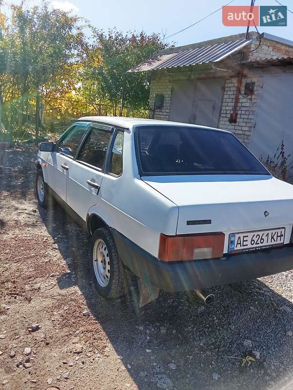 Седан ВАЗ / Lada 21099 2000 в Миколаєві