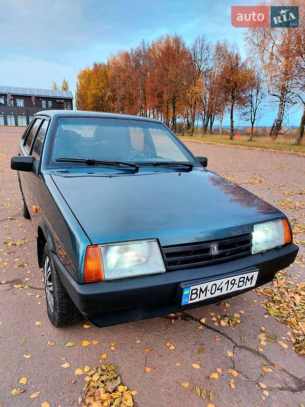 Седан ВАЗ 21099 2005 в  фото Седан ВАЗ 21099 2005 в