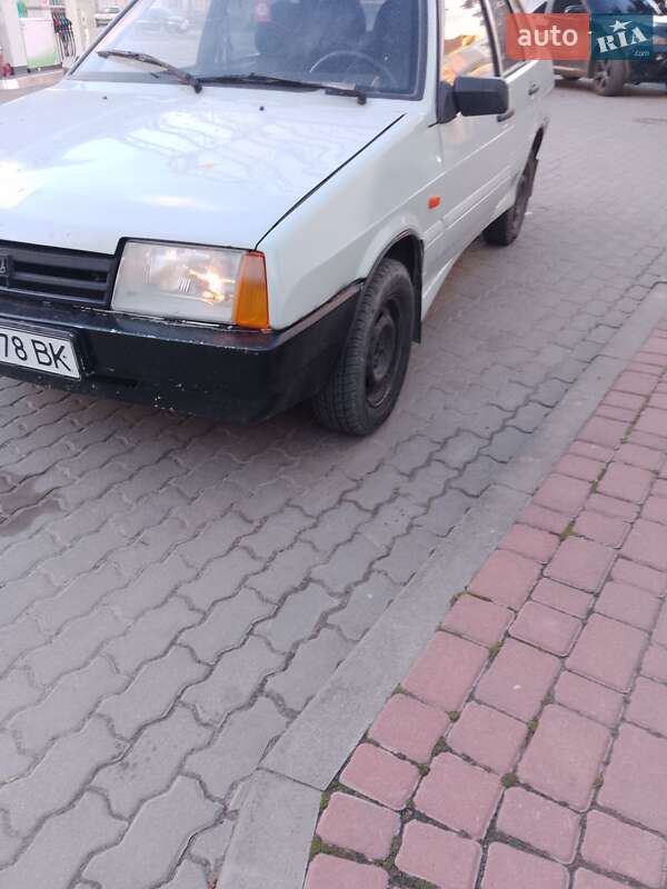 Седан ВАЗ / Lada 21099 2005 в Івано-Франківську