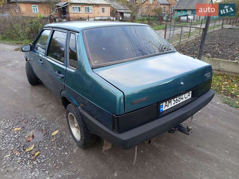 Седан ВАЗ / Lada 21099 2000 в Бердичеве фото 10 Седан ВАЗ / Lada 21099 2000 в Бердичеве
