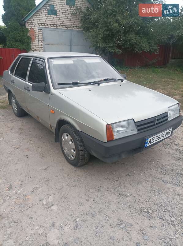 Седан ВАЗ / Lada 21099 2007 в Калиновке