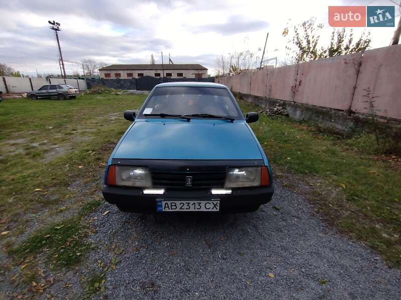 Седан ВАЗ / Lada 21099 1999 в Мирополе
