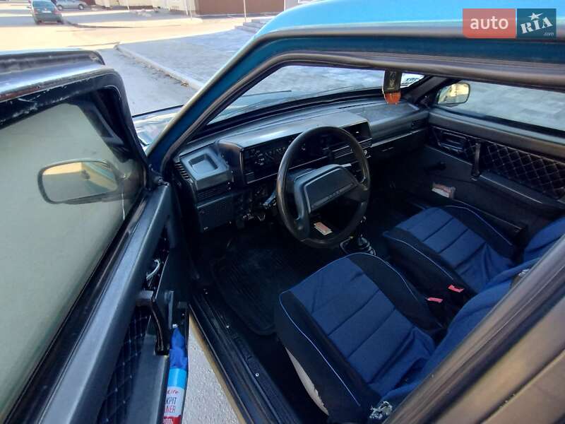 Седан ВАЗ / Lada 21099 1999 в Мирополе