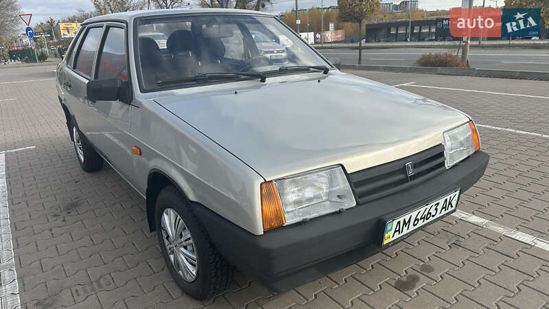 Седан ВАЗ / Lada 21099 2006 в Киеве