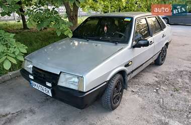 Седан ВАЗ 21099 2001 в Мирополе
