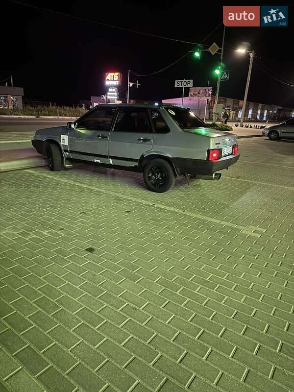 Седан ВАЗ / Lada 21099 1999 в Умани фото 5 Седан ВАЗ / Lada 21099 1999 в Умани