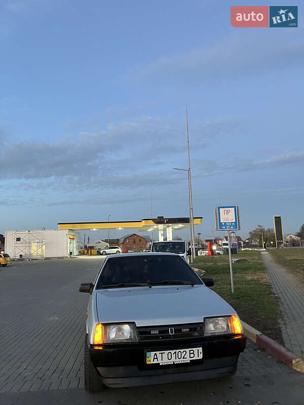 Седан ВАЗ / Lada 21099 2004 в Ивано-Франковске