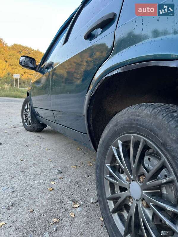 Седан ВАЗ / Lada 21099 2001 в Львові