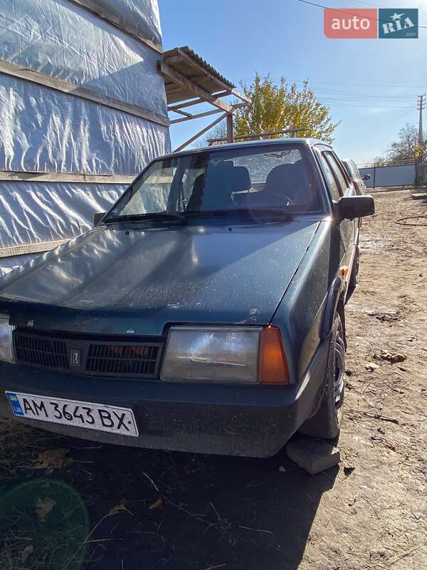 Седан ВАЗ / Lada 21099 2004 в Любаре