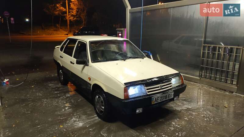 Седан ВАЗ / Lada 21099 1996 в Днепре