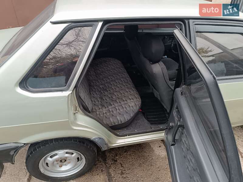 Седан ВАЗ / Lada 21099 2001 в Остроге фото 20 Седан ВАЗ / Lada 21099 2001 в Остроге
