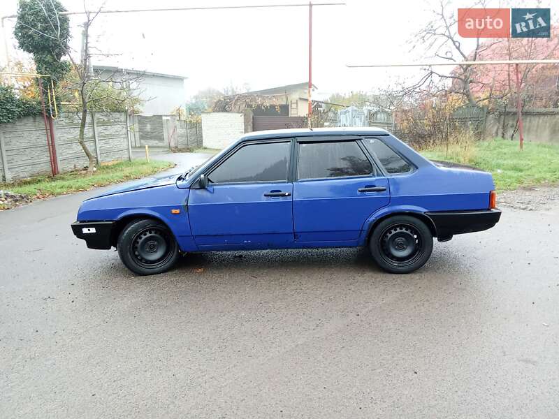 Седан ВАЗ / Lada 21099 1997 в Николаеве