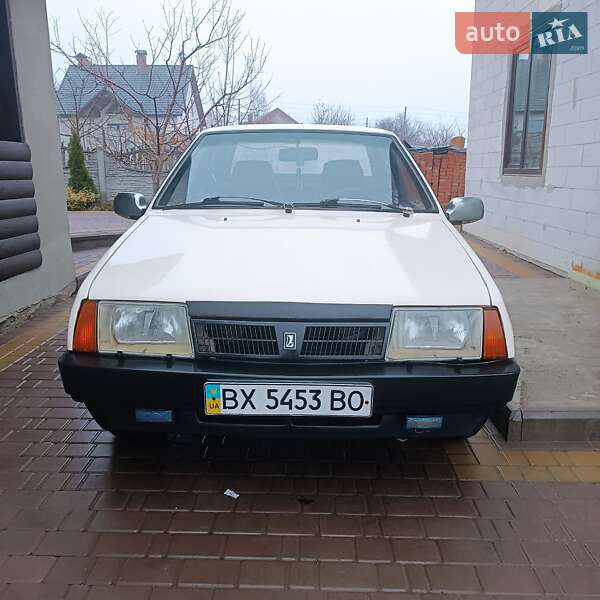 Седан ВАЗ / Lada 21099 1992 в Хмельницком