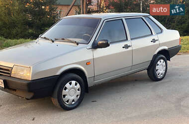 Седан ВАЗ / Lada 21099 2008 в Верхнем Синевидном