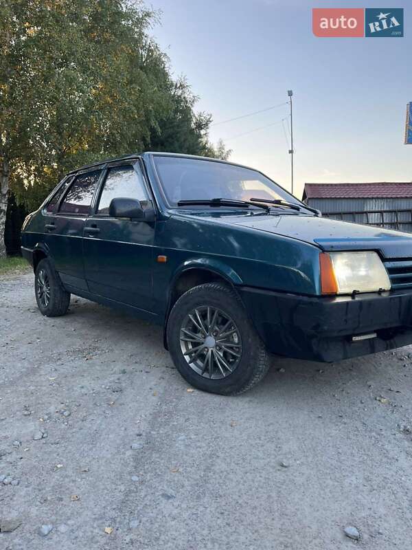 Седан ВАЗ / Lada 21099 2001 в Львове