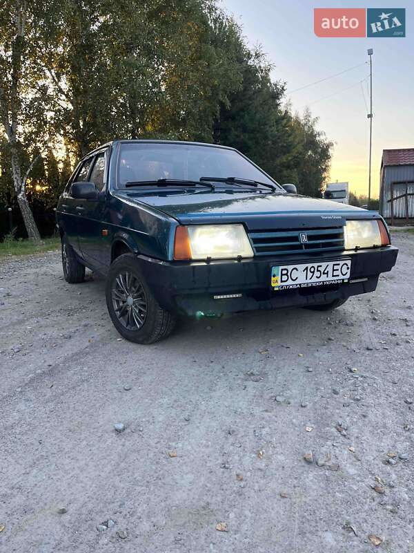 Седан ВАЗ / Lada 21099 2001 в Львове
