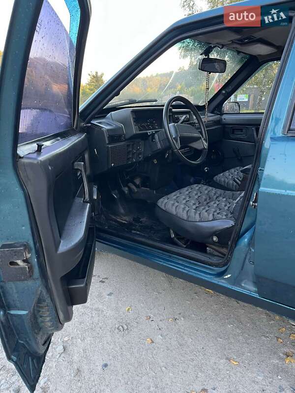 Седан ВАЗ / Lada 21099 2001 в Львове