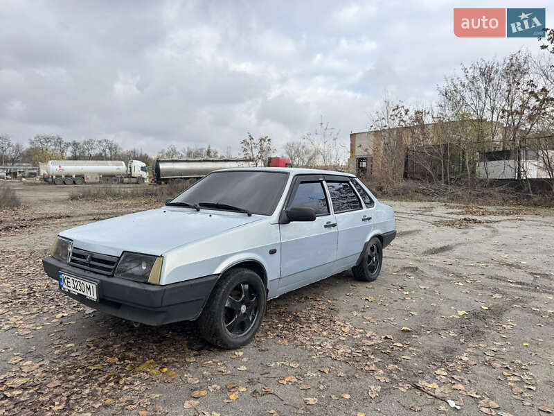 Седан ВАЗ / Lada 21099 2004 в Днепре фото 2 Седан ВАЗ / Lada 21099 2004 в Днепре