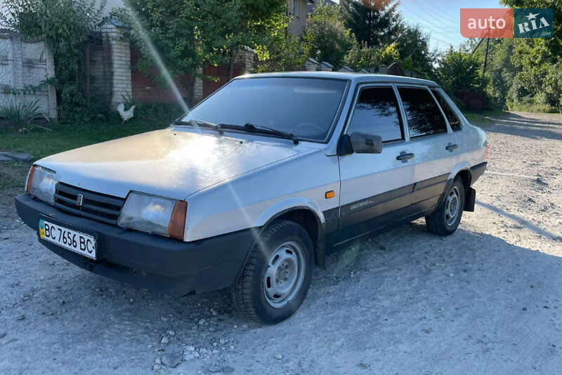 Седан ВАЗ / Lada 21099 2005 в Львові