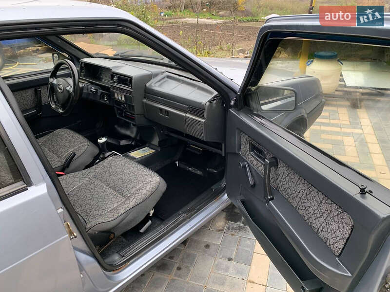 Седан ВАЗ / Lada 21099 2006 в Николаеве