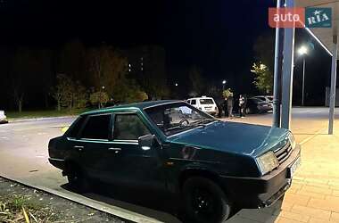 Седан ВАЗ 21099 2001 в Долинській