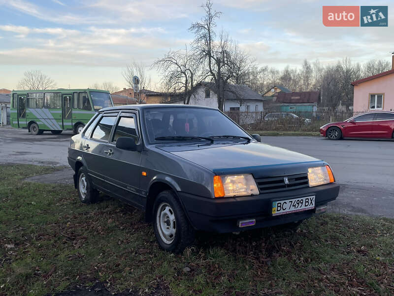 Седан ВАЗ / Lada 21099 2006 в Бориславе