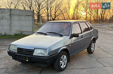 Седан ВАЗ 21099 2008 в Кривом Роге