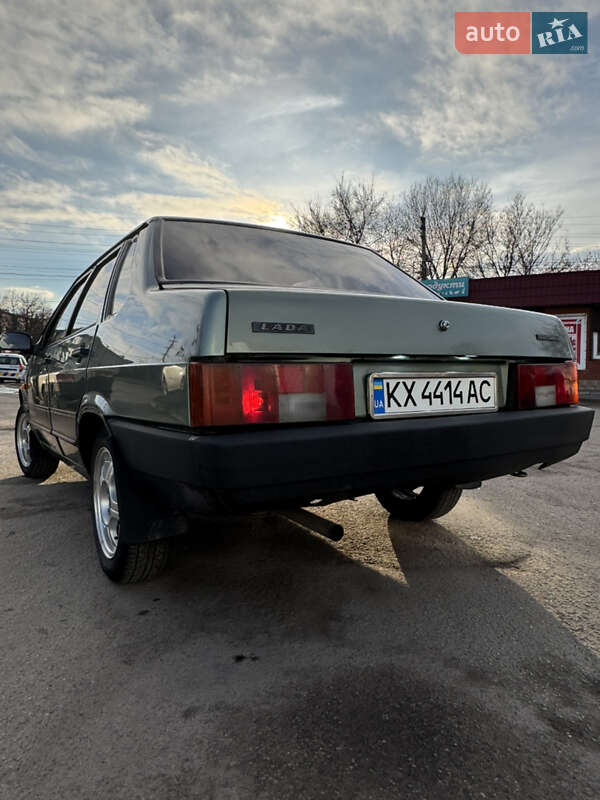 Седан ВАЗ / Lada 21099 2007 в Зміїві