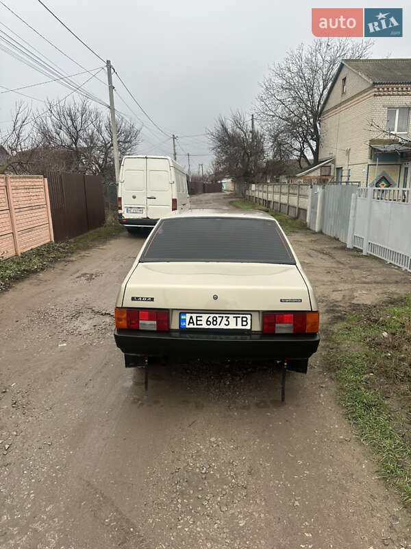 Седан ВАЗ / Lada 21099 2011 в Новомосковске